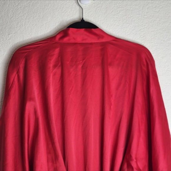 Victoria’s Secret Short Satin Kimono (XS/S) - Picture 2 of 7